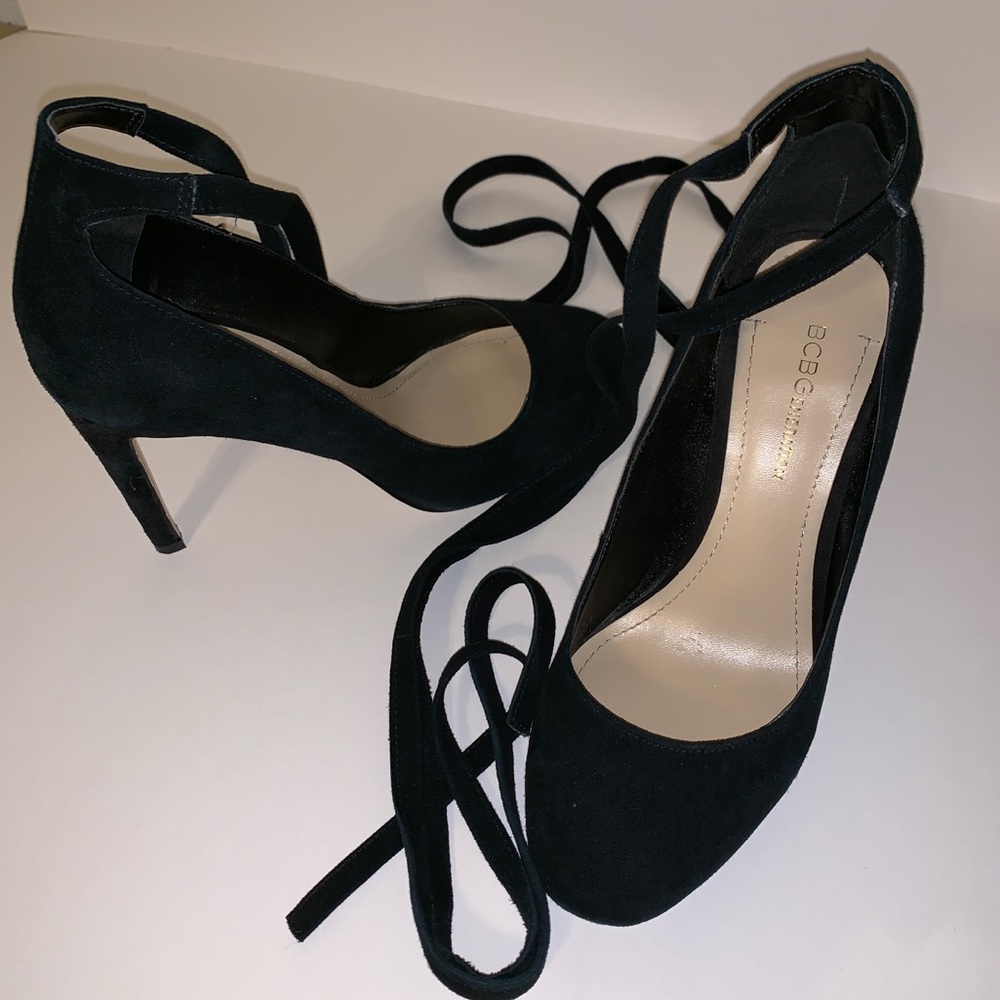 BCBG Generation Lace ankle Heel black suede